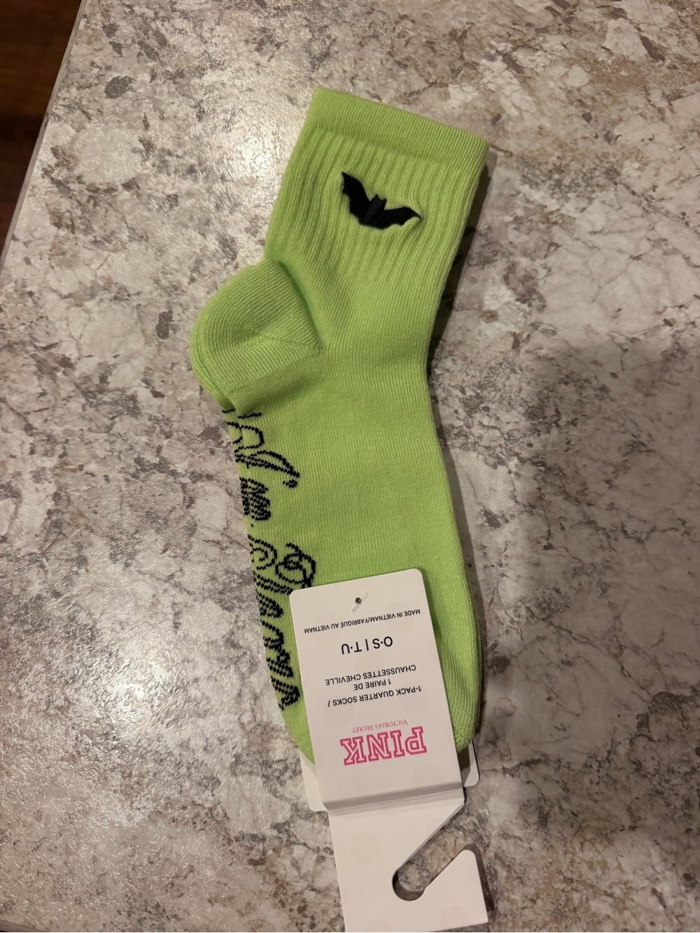 VS PINK Halloween Bat Socks I’m Toxic 1 -Pack Quarter Socks NEW